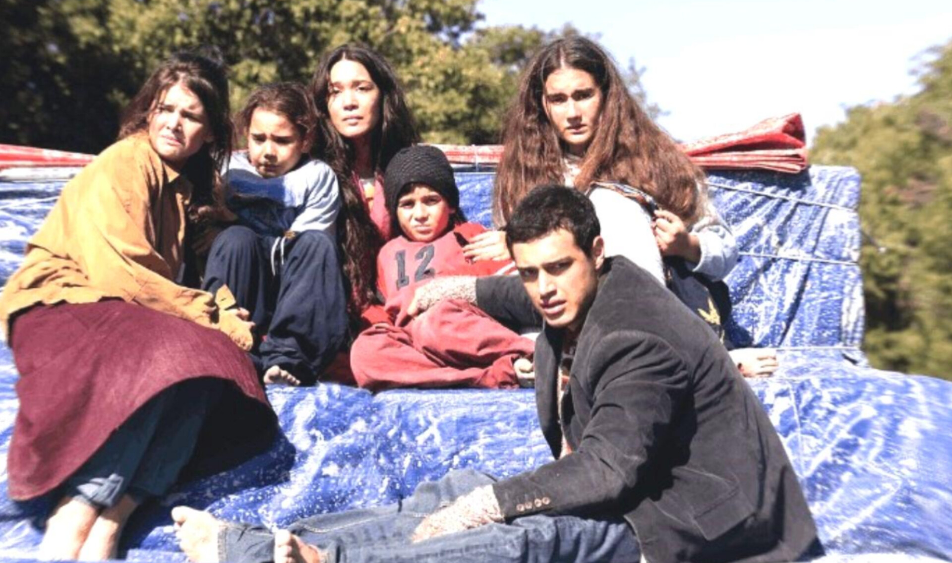 مسلسل المشردون الحلقة 1 مترجم